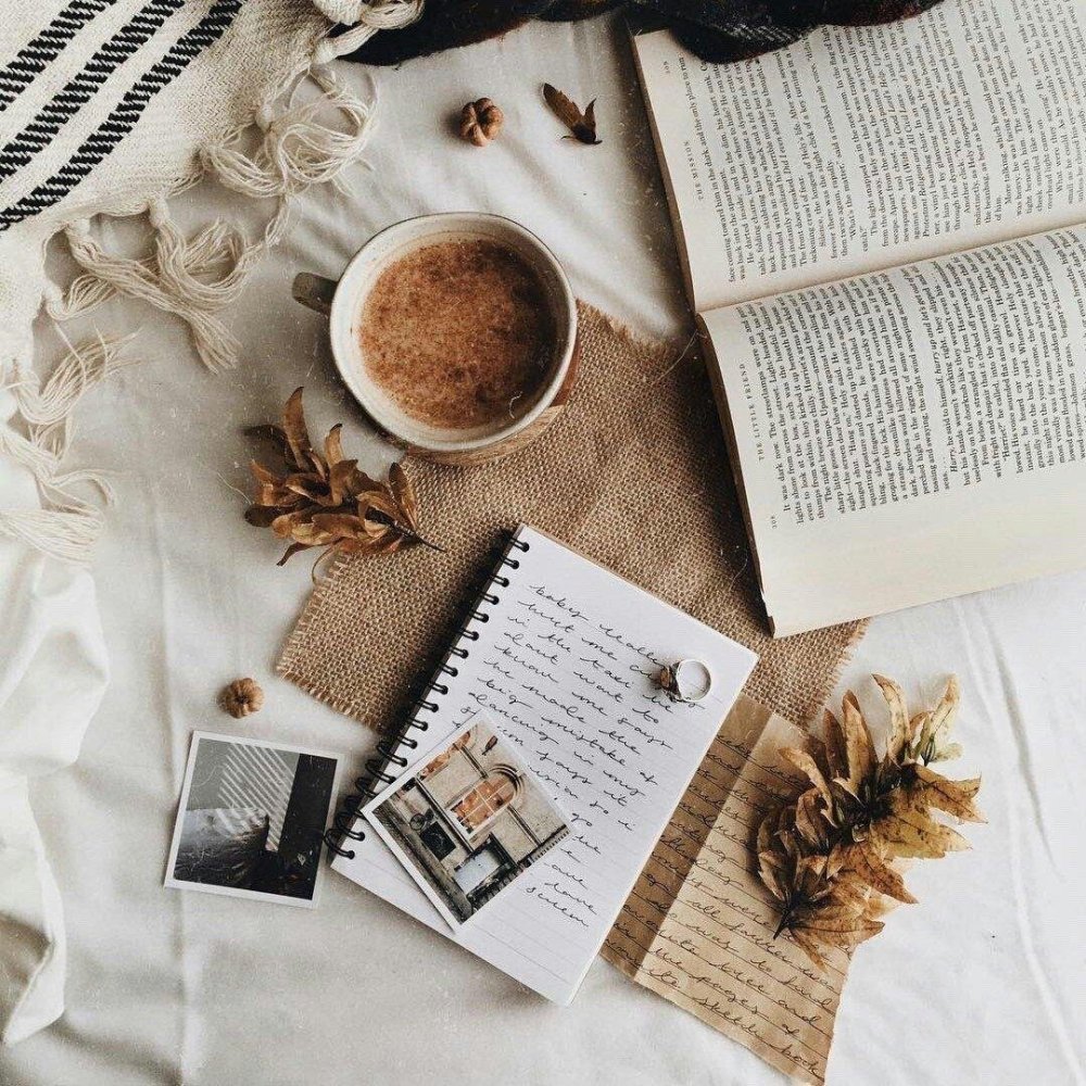 Предметы на столе