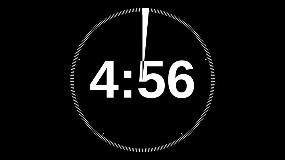Часы на черном фоне