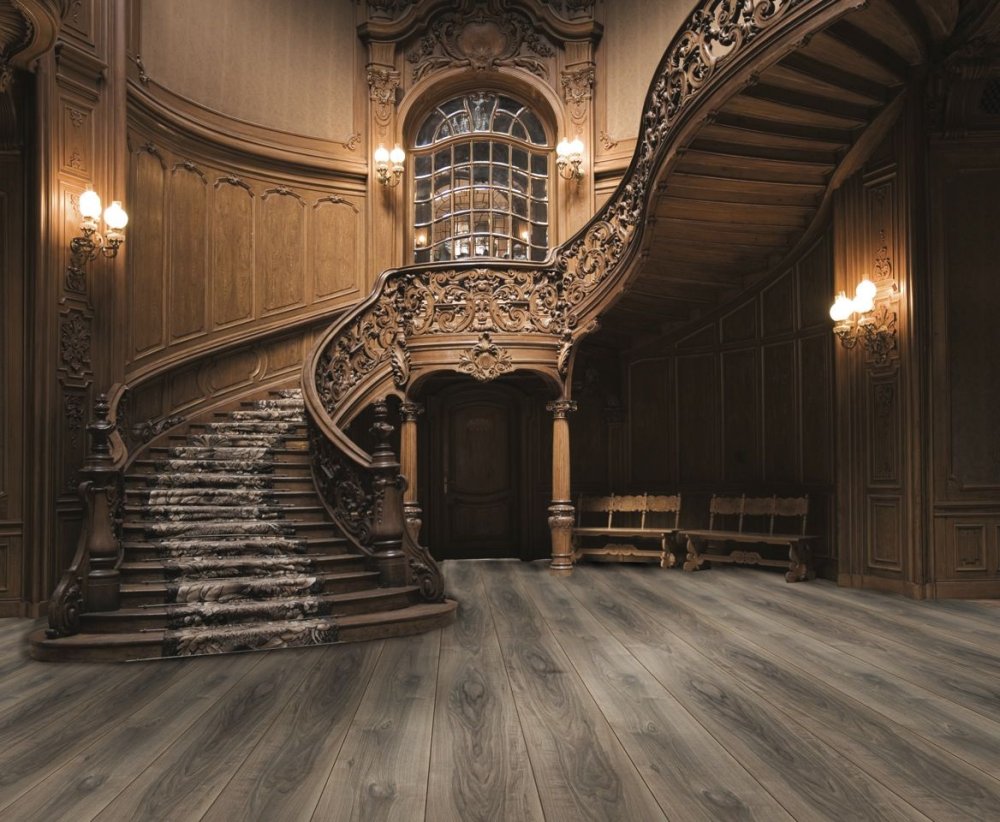 Готическая лестница