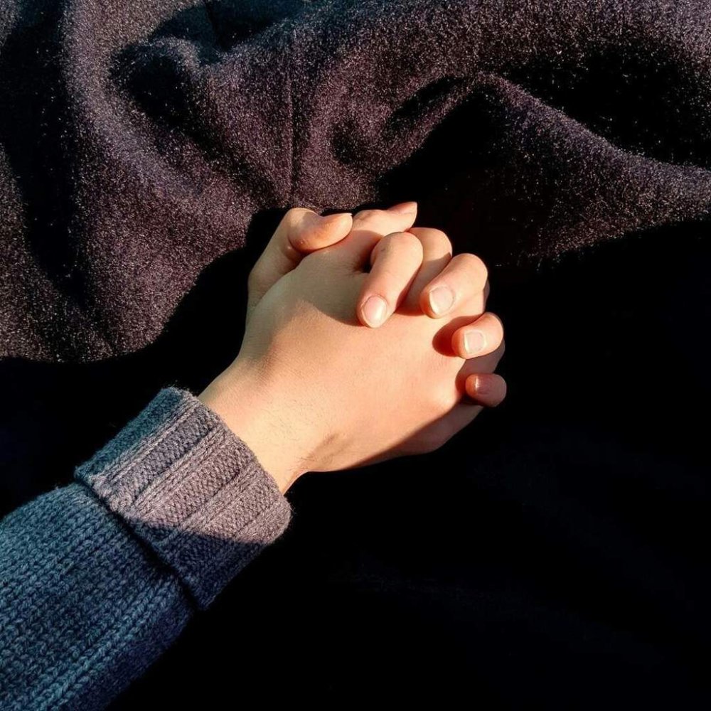 Переплететеные пальцы