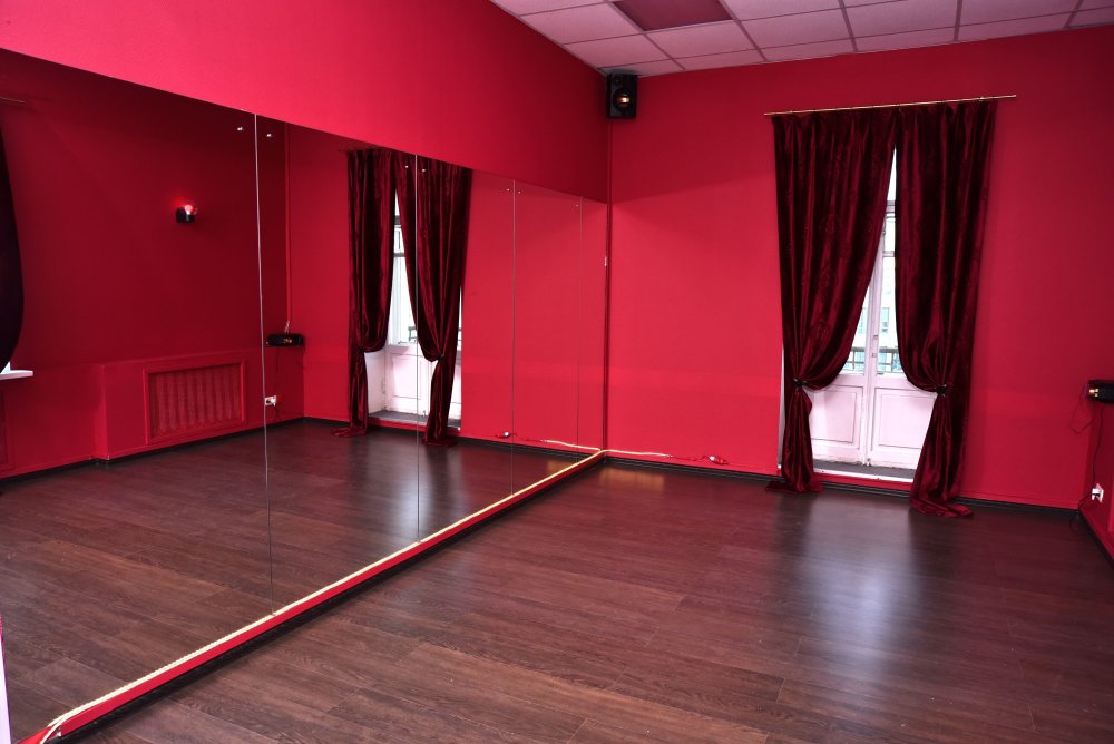 Пол для танцевального зала