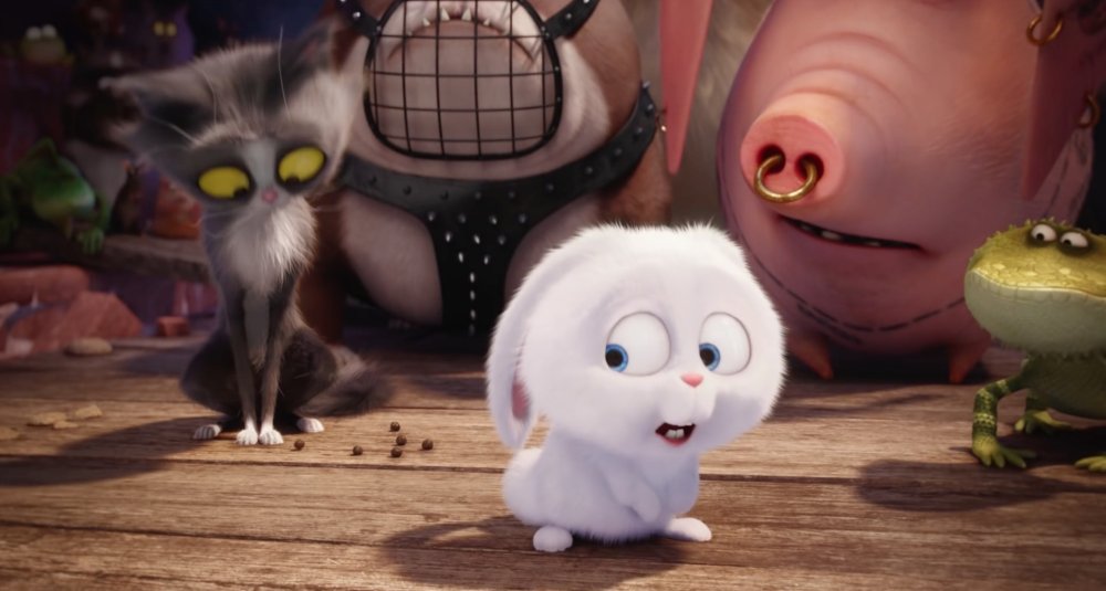 Заяц с морковкой