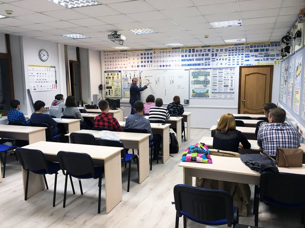 Нарисовать машину автошкола