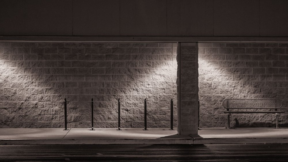 Стена в перспективе