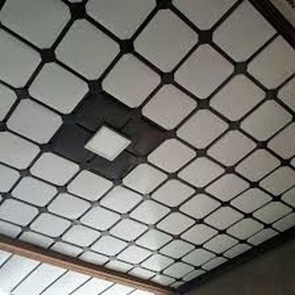 Пластик потолок фигура