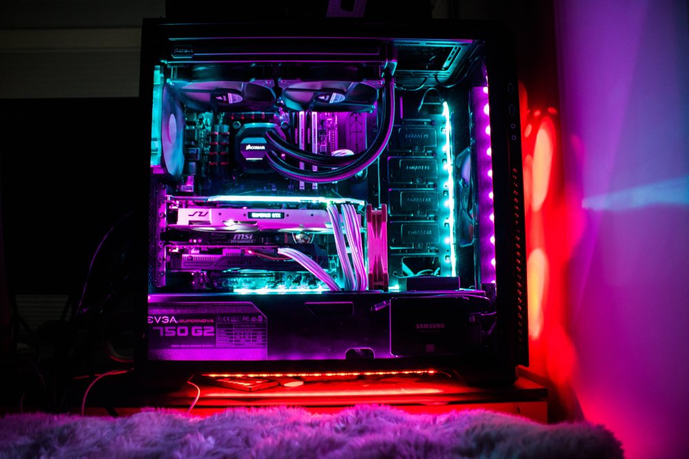 Неоновый компьютер игровой