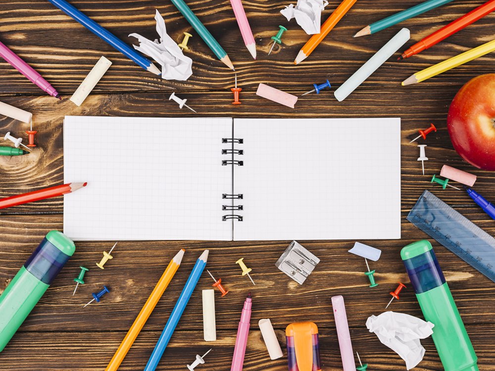 Школьные принадлежности