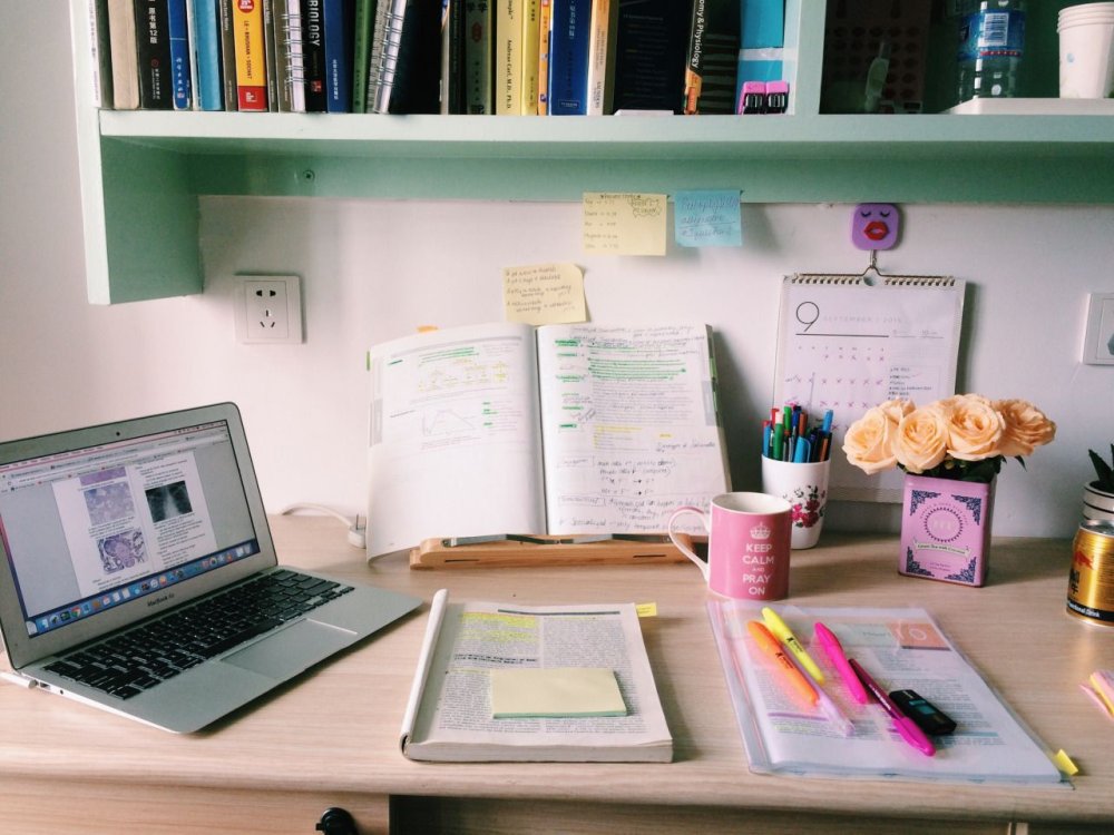 Эстетичное рабочее место для учебы