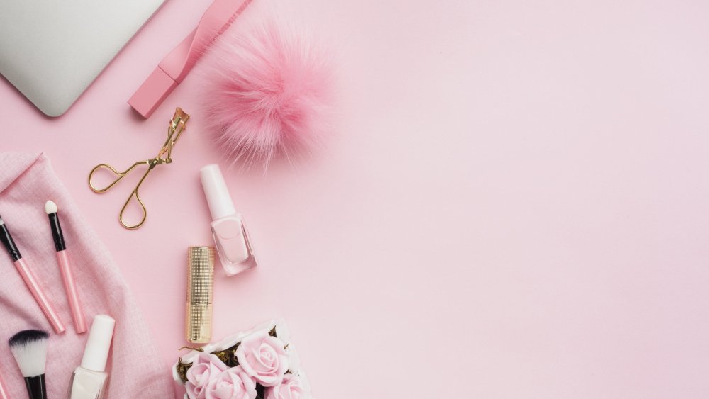 Маникюр фон