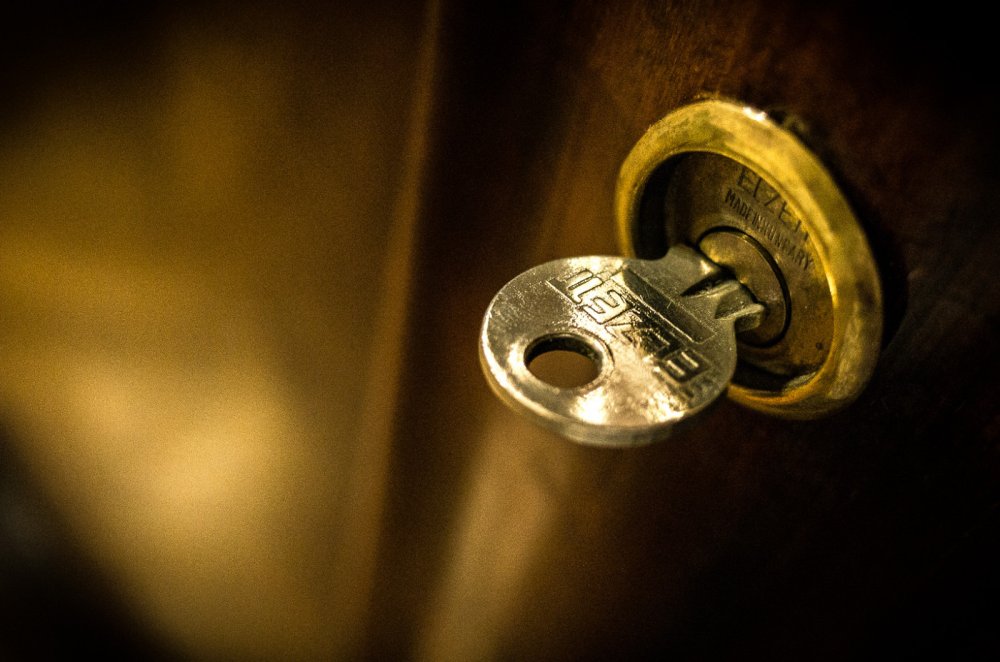 Дверь с ключиком