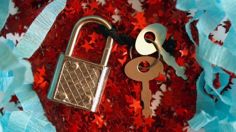 Замок навесной старинный