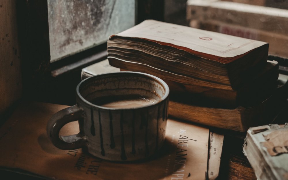 Книжные полки