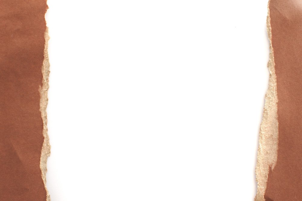 Рваный край бумаги