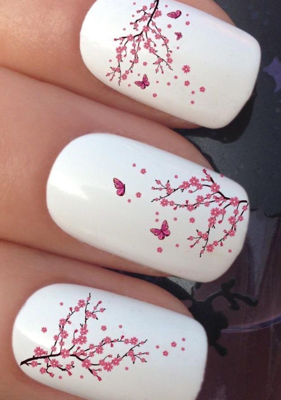 Маникюр Сакура