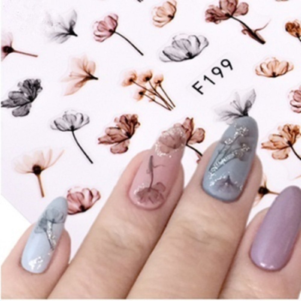 Маникюр с наклейками