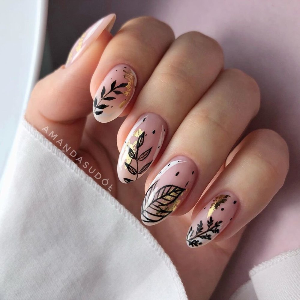 Веточки на ногтях