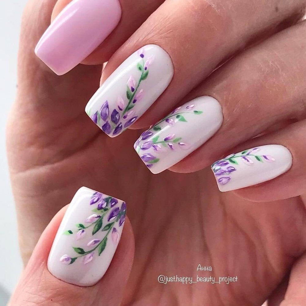 Весенние ногти Лаванда