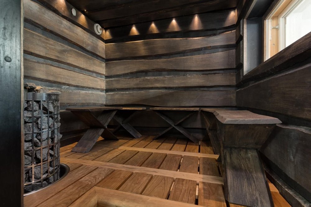 Баня отделанная горбылем