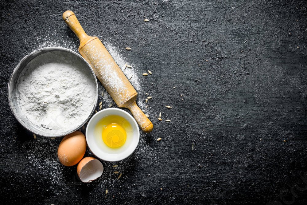 Фон темный мука сверху