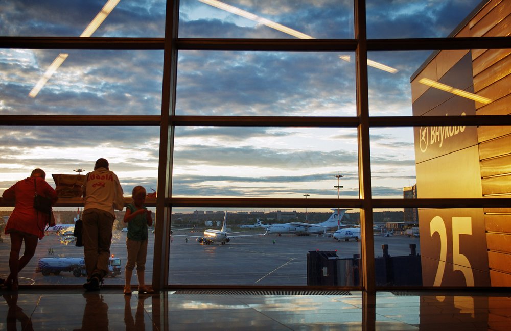 Окно в аэропорту