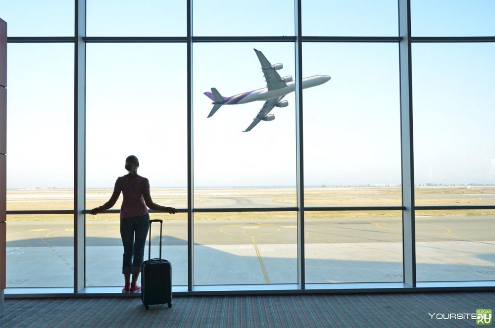 Окна аэропорта арт