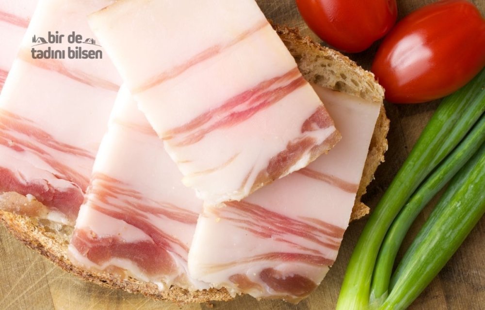 Сало с прожилками