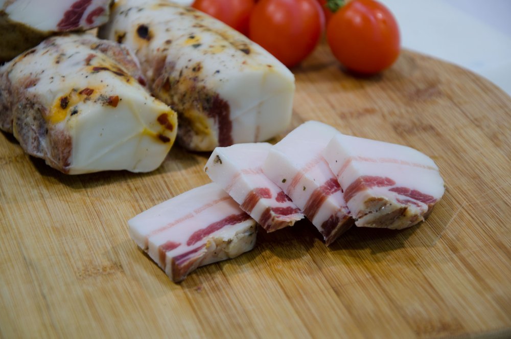 Животное сало