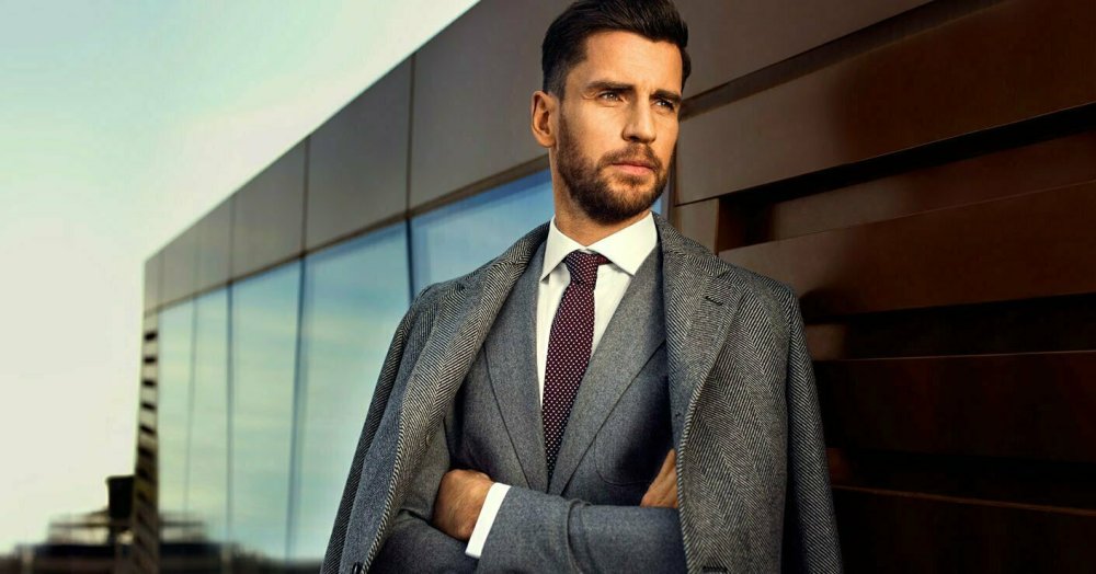 Мужчина с бородой