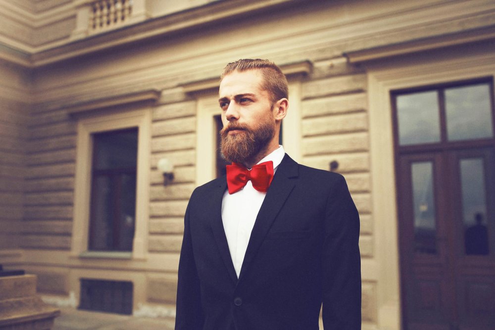 Длинная борода и ножницы