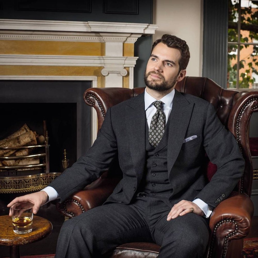 Мужик с бородой в полный рост