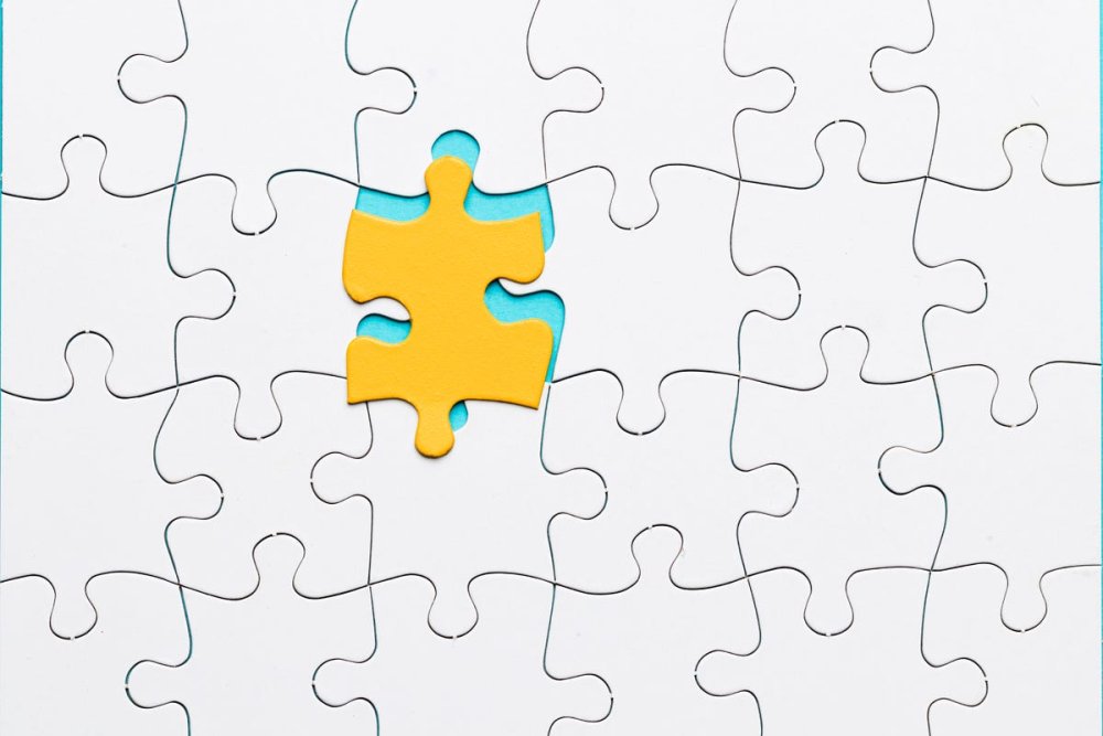 Желтый пазл