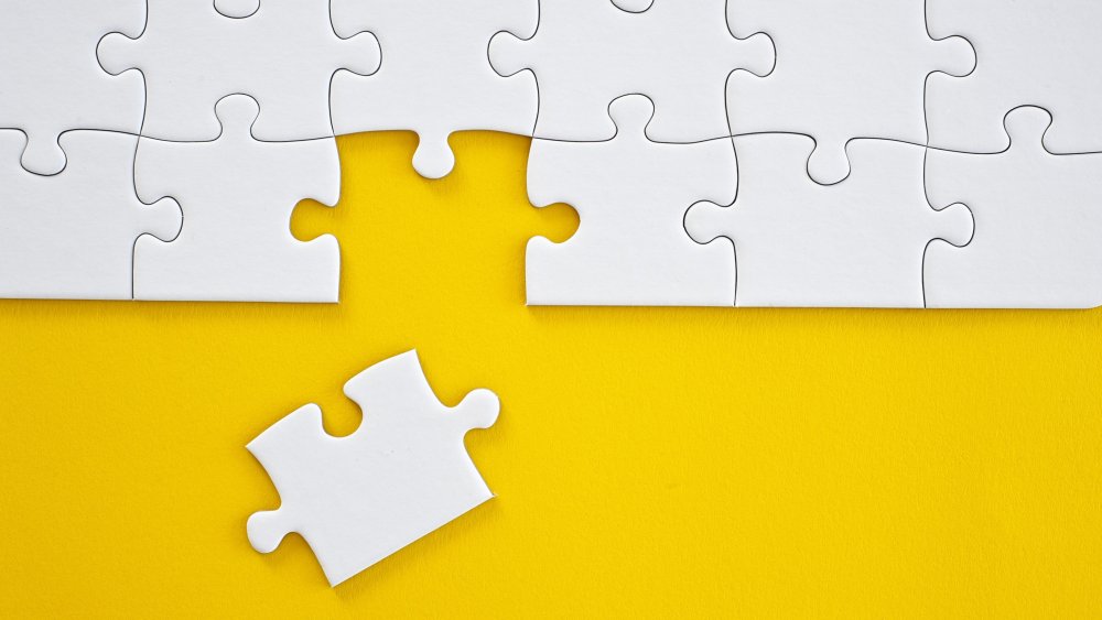 Серые пазлы фон