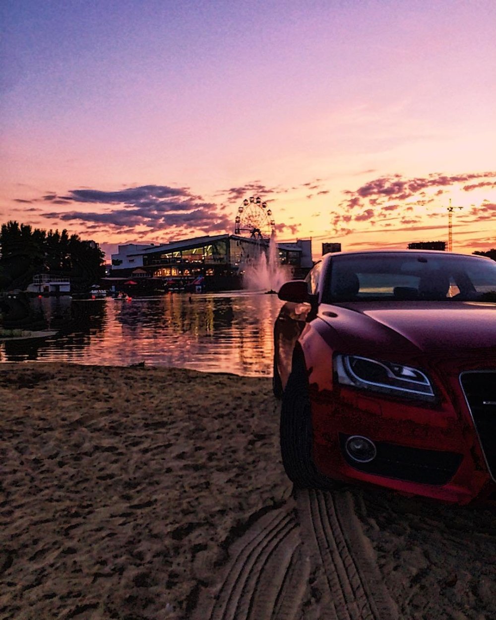 Mercedes AMG SLS Desert Gold