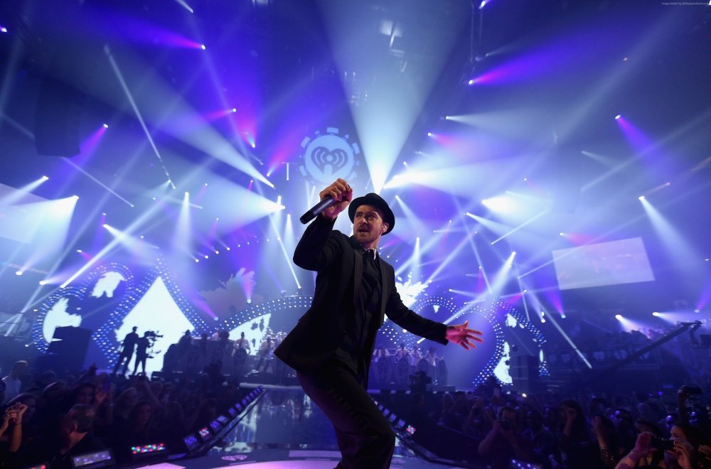 Театральная сцена