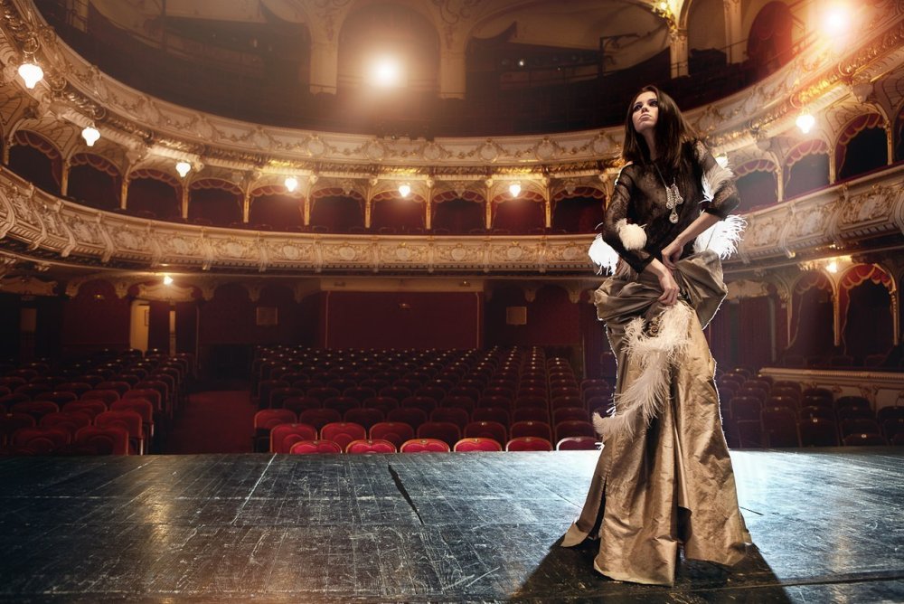 Дети в театре мультяшные