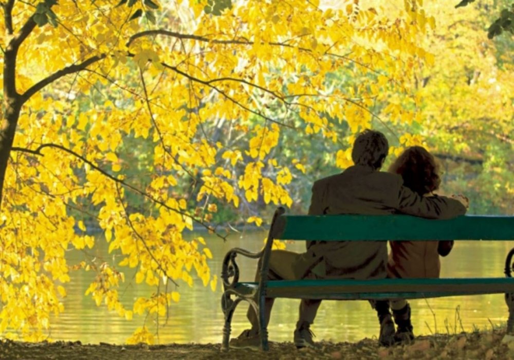 Двое на скамейке