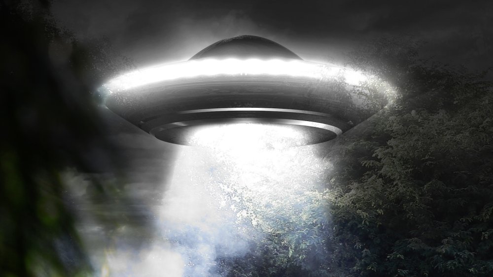 Летающая тарелка НЛО