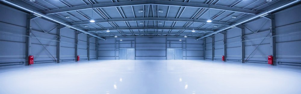 Ангар прямостенный внутри