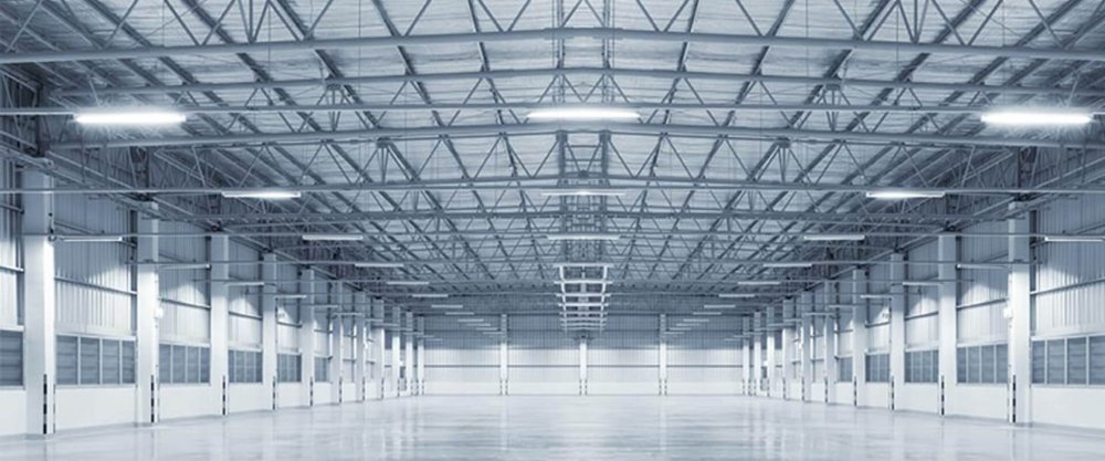 Пустое складское помещение