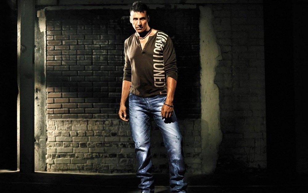 Акшай Кумар в джинсах