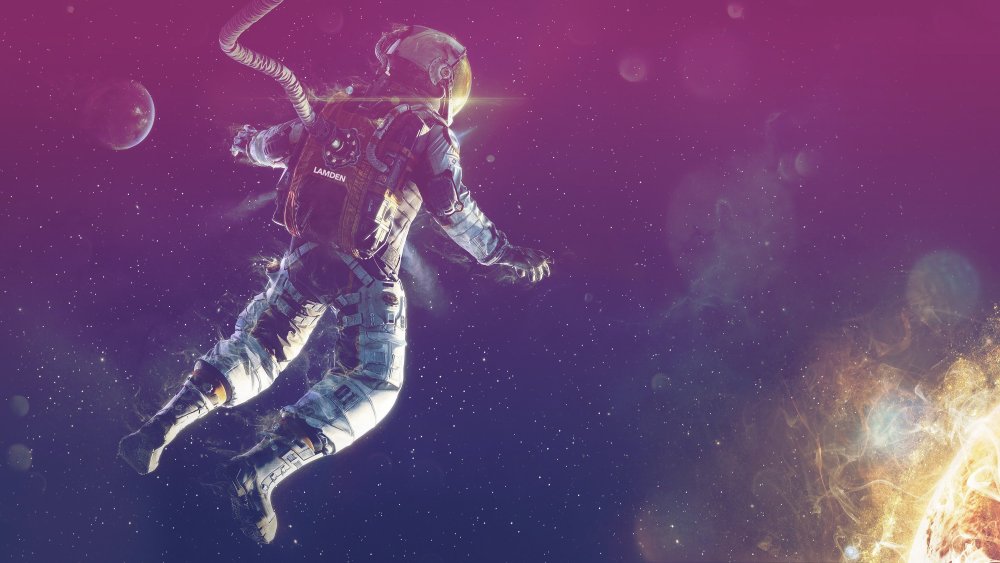 Космонавт Минимализм