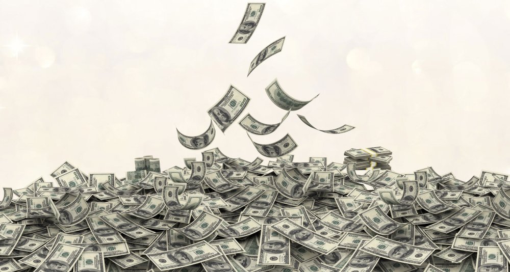 Гора денег без фона