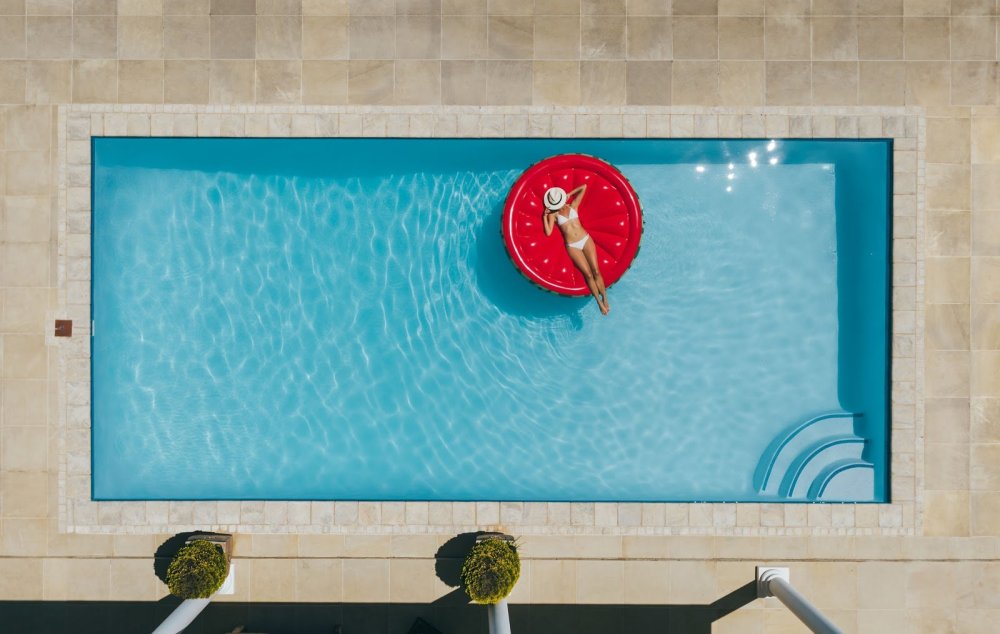 Бассейн вид сверху