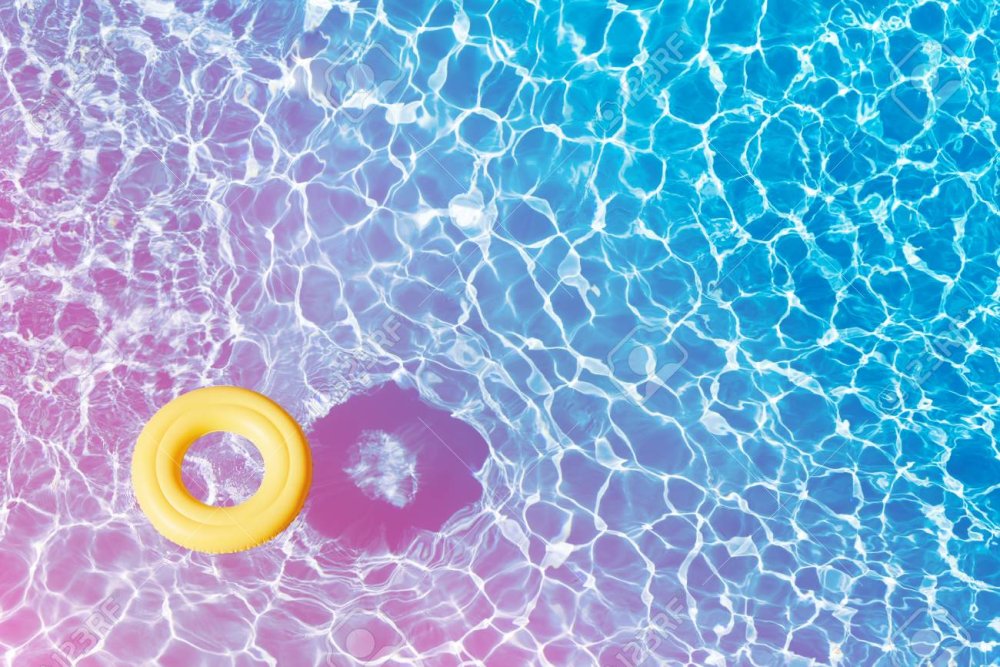 Вода в бассейне вид сверху