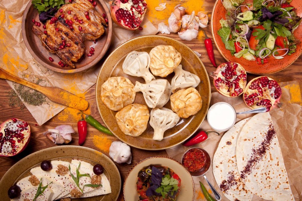Грузинский стол с едой