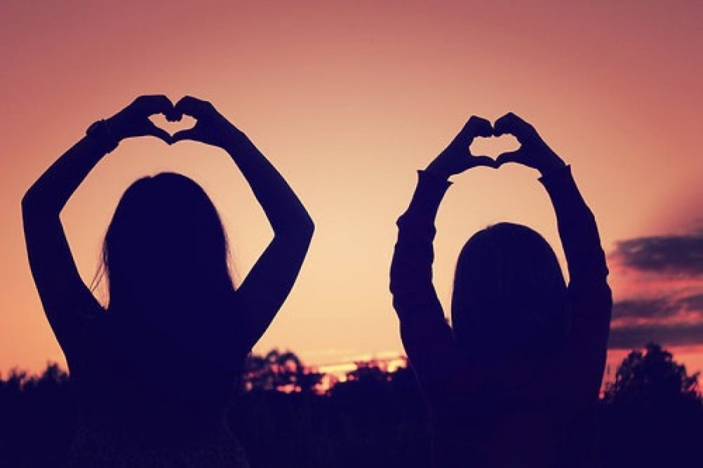 Фиолетовая Эстетика руки