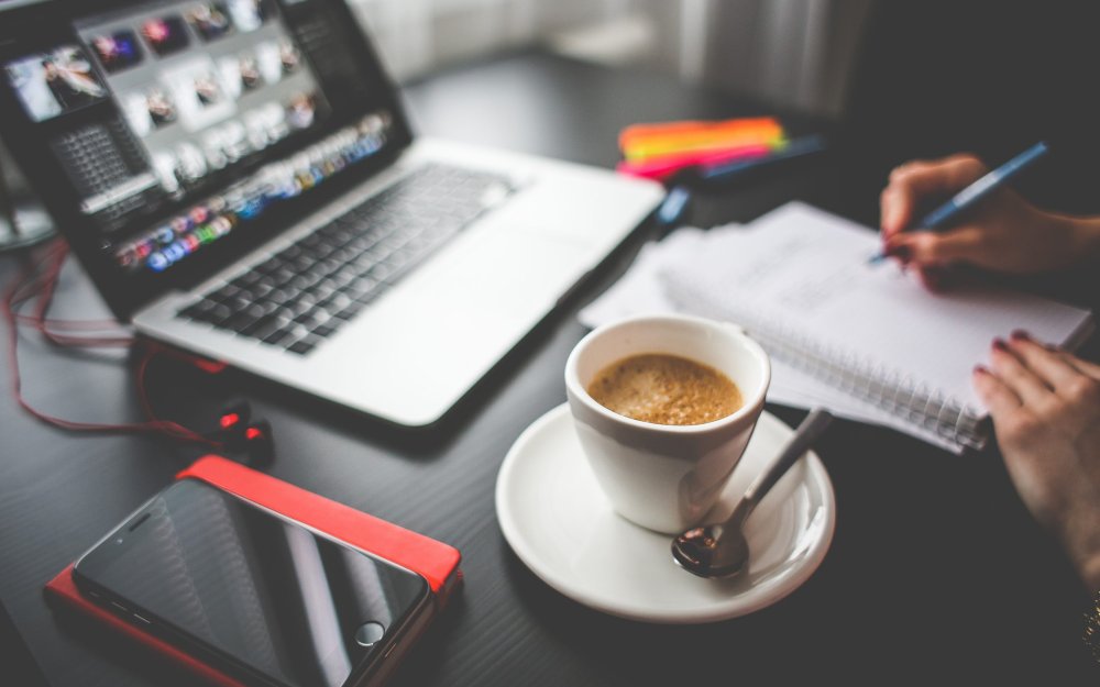 Стол для ноутбука