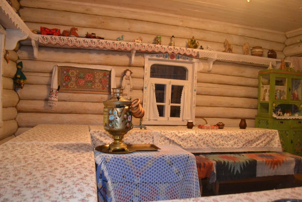 Изба пятистенка интерьер