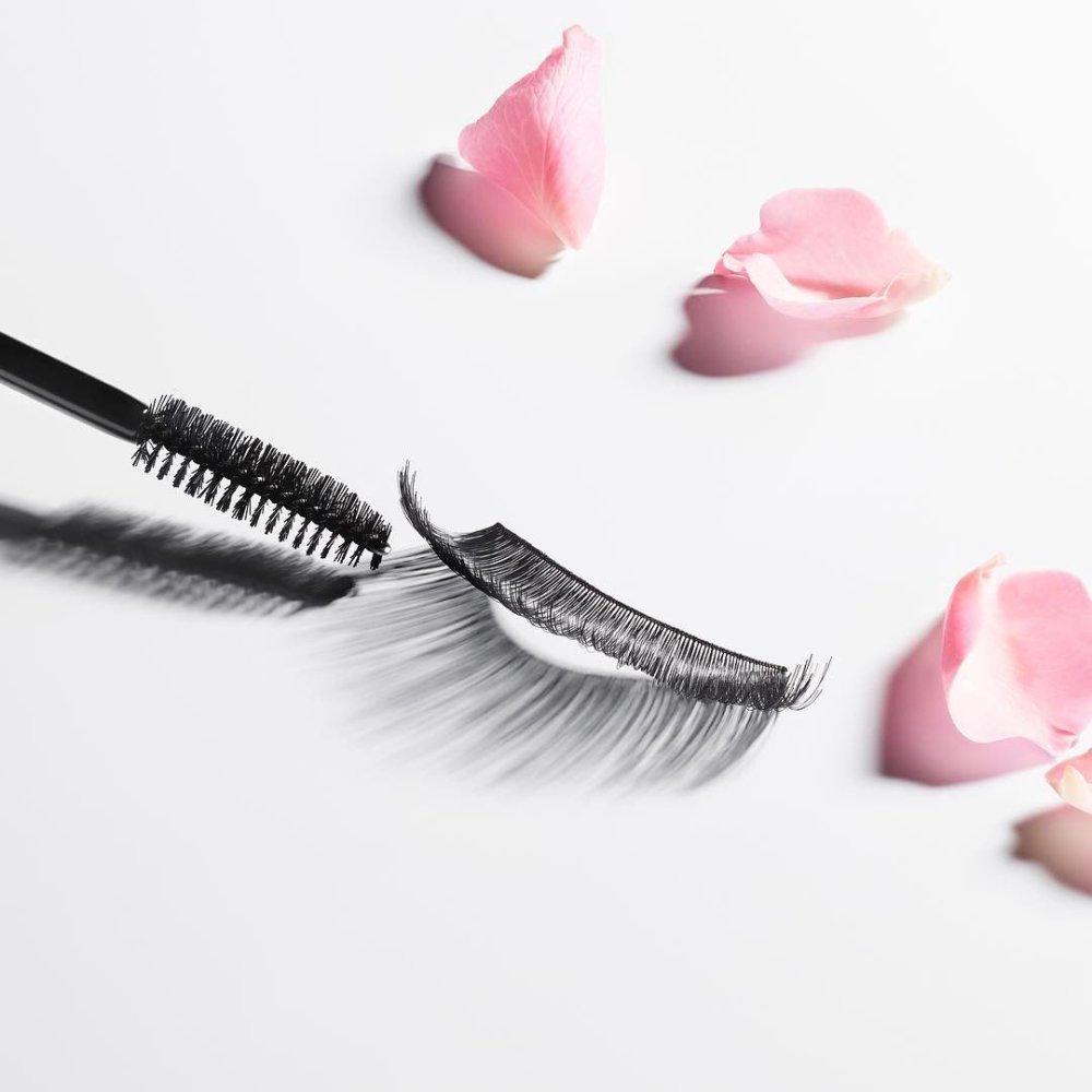 Логотип наращивание ресниц