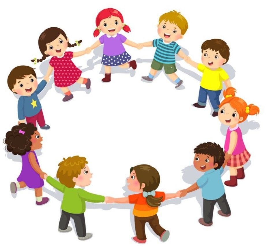 Дети стоят в кругу